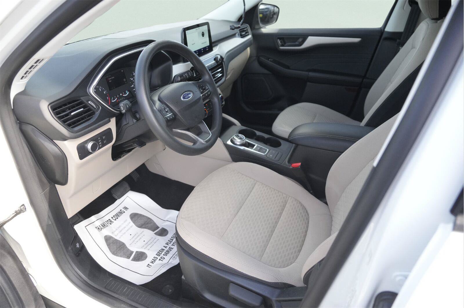 Used 2022 Ford Escape SE FWD image 8