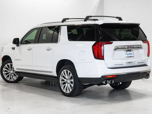 Used 2023 GMC Yukon XL Denali w/ Advanced Technology Package AWD/4WD image 34