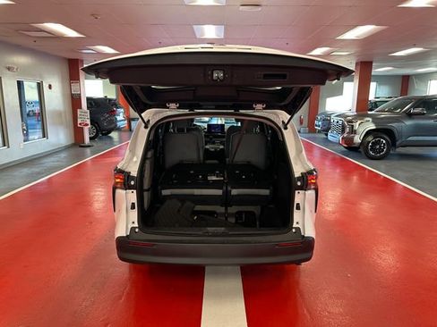 Certified 2025 Toyota Sienna LE w/ LE Plus Package AWD/4WD image 25