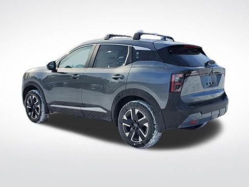 New 2026 Nissan Kicks SV image 3