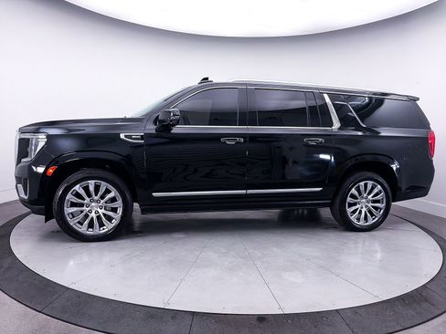 Used 2023 GMC Yukon XL Denali AWD/4WD image 42
