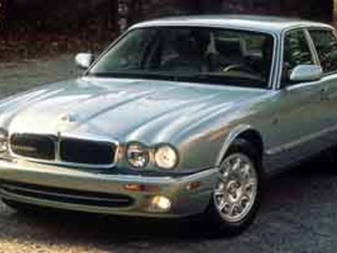 Used 2000 Jaguar XJ8 RWD image 1