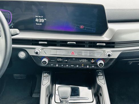 Used 2025 Kia Telluride S AWD/4WD image 20