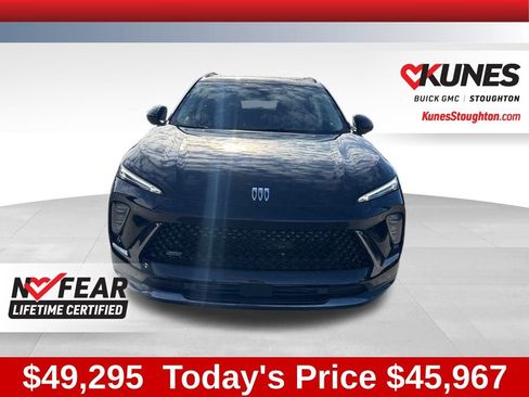 New 2026 Buick Envision Sport Touring image 5