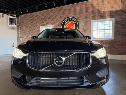 Used 2018 Volvo XC60 T5 Momentum image 4