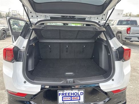 Used 2024 Buick Encore GX Sport Touring w/ Experience Buick Package image 24