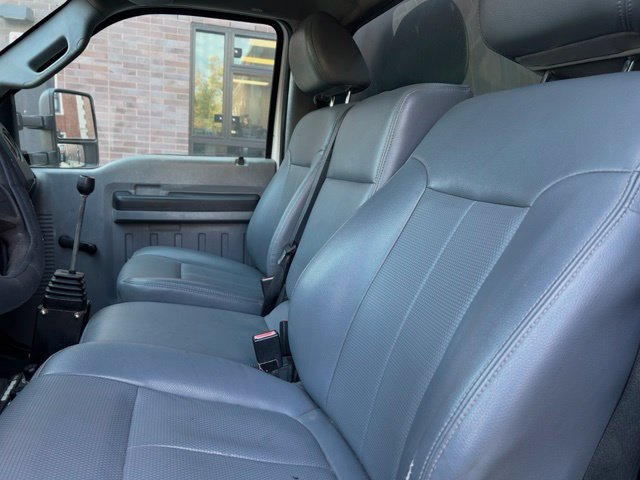 Used 2016 Ford F550 4x4 Regular Cab Super Duty image 21