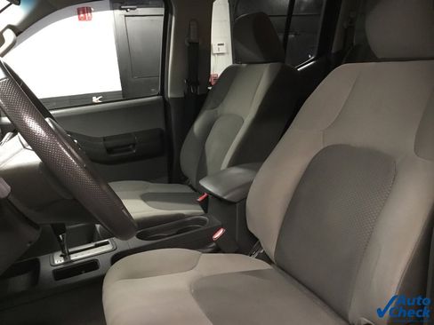 Used 2014 Nissan Xterra S image 31