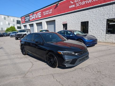 Used 2022 Honda Civic Sport image 1