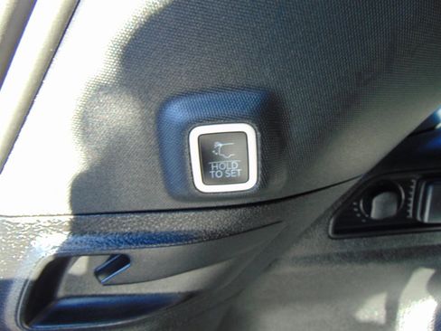 Used 2023 Jeep Grand Cherokee Altitude image 22