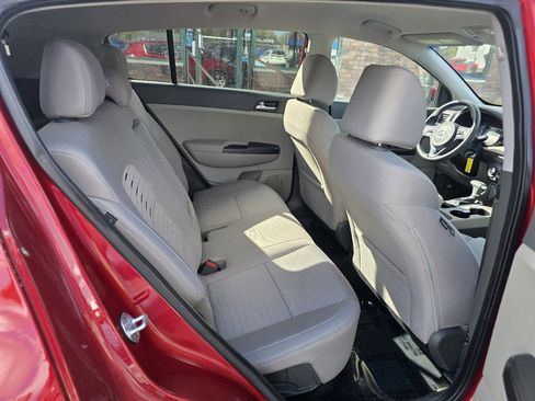 Used 2018 Kia Sportage LX image 15