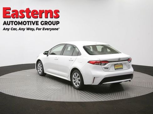 Used 2022 Toyota Corolla LE FWD image 64
