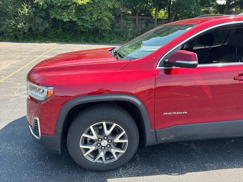 Used 2022 GMC Acadia SLE w/ Driver Convenience Package AWD/4WD image 2