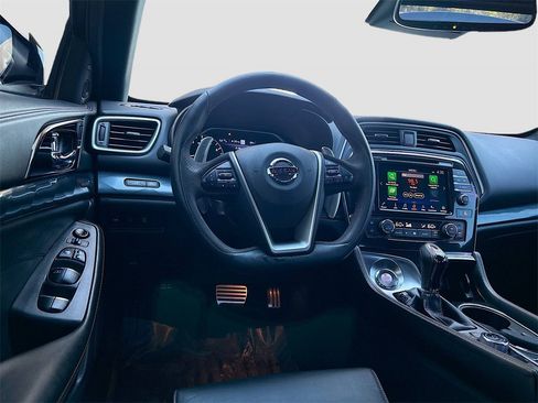 Used 2021 Nissan Maxima SR w/ Sport Mat Group image 22