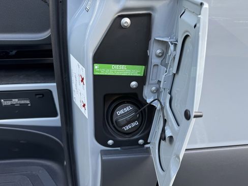 New 2025 Mercedes-Benz Sprinter 2500 image 17