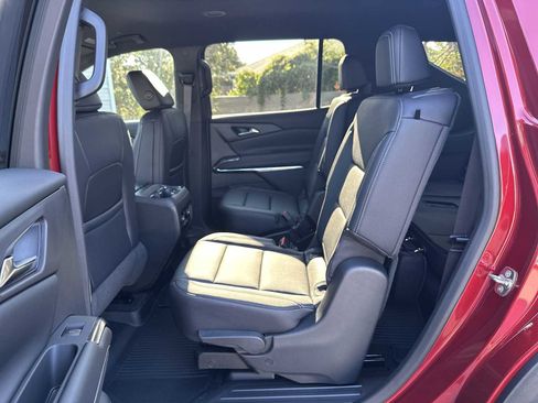 New 2026 Chevrolet Traverse LT w/ Driver Confidence Package image 17