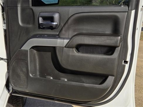 Used 2018 Chevrolet Silverado 1500 LT w/ All Star Edition image 38