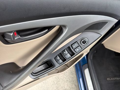Used 2014 Hyundai Elantra Sport FWD image 11