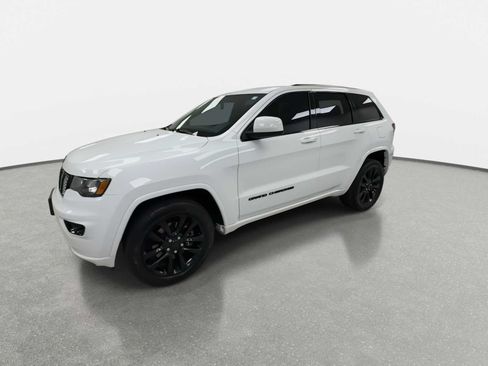 Used 2021 Jeep Grand Cherokee Laredo X AWD/4WD image 5