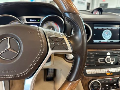 Used 2016 Mercedes-Benz SL 550 image 29