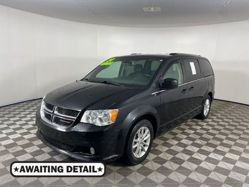 Used 2020 Dodge Grand Caravan SXT FWD image 1