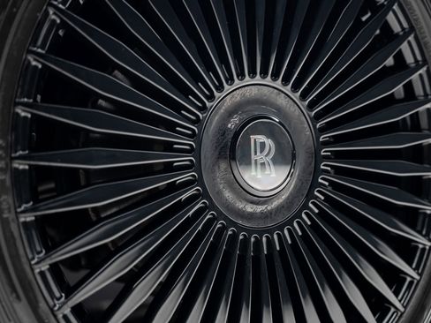 Used 2007 Rolls-Royce Phantom Sedan RWD image 22