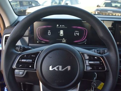 Used 2024 Kia Seltos LX image 24