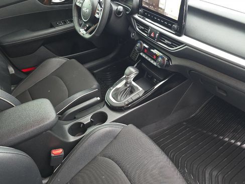 Certified 2023 Kia Forte GT-Line FWD image 16