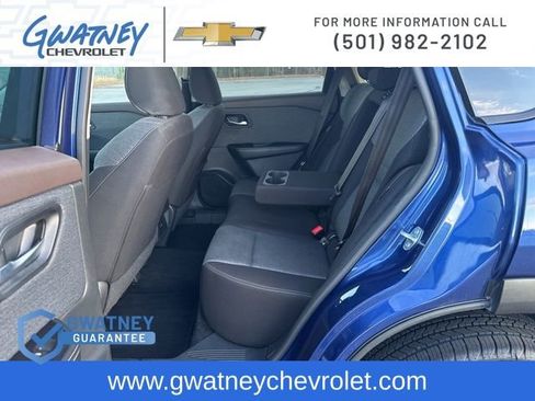 Used 2023 Nissan Rogue SV image 30