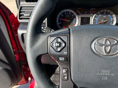Used 2019 Toyota 4Runner TRD Off-Road Premium image 23