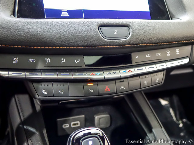 Certified 2023 Cadillac XT4 Sport FWD image 17