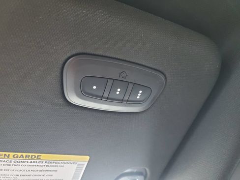 Used 2021 RAM 1500 Laramie w/ Night Edition AWD/4WD image 32
