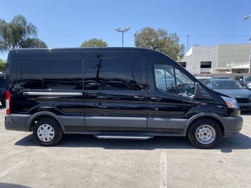 Used 2018 Ford Transit 350 XLT RWD image 8
