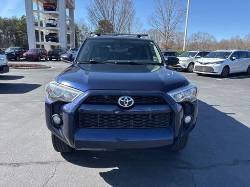 Used 2016 Toyota 4Runner SR5 Premium image 3