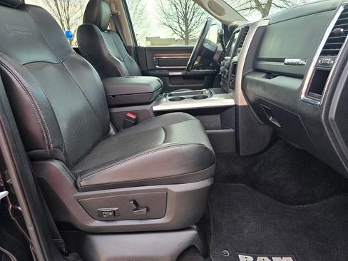 Used 2016 RAM 3500 Laramie image 23