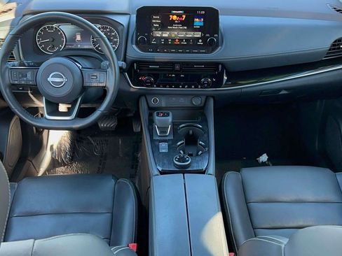 Used 2022 Nissan Rogue SL w/ SL Premium Package image 11