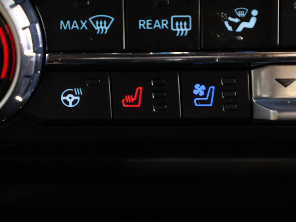 Used 2025 Ford F150 Raptor AWD/4WD image 50