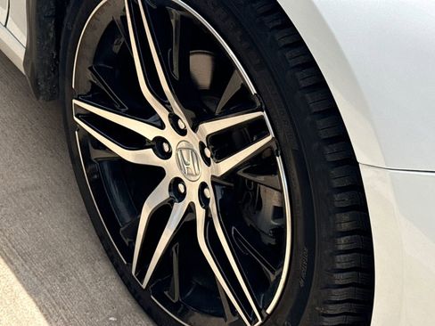 Certified 2022 Honda Accord Touring image 5