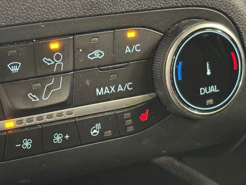 Used 2024 Ford Escape Active AWD/4WD image 38