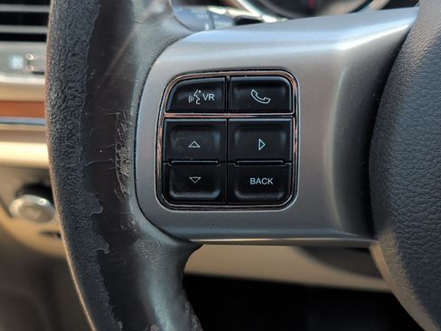 Used 2013 Jeep Grand Cherokee Overland w/ Advance Technology Group RWD image 14