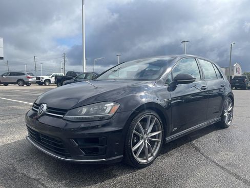 Used 2017 Volkswagen Golf R 4-Door AWD/4WD image 7