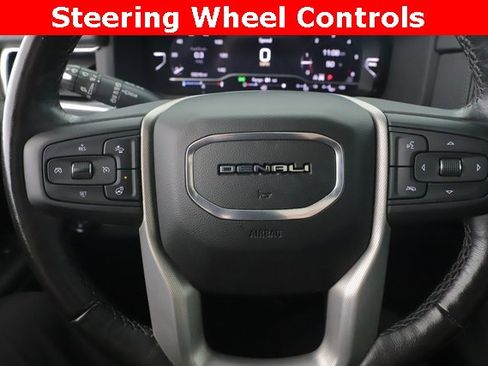 Used 2022 GMC Yukon Denali image 24