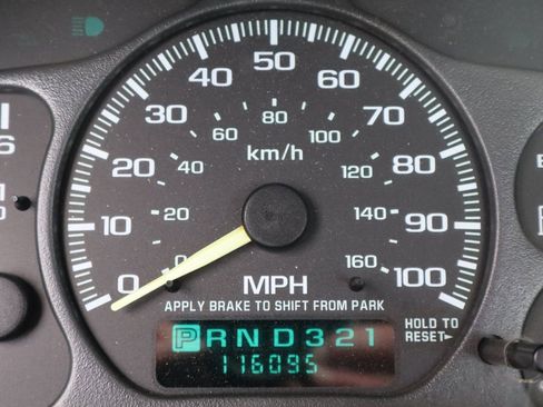 Used 1999 Chevrolet Silverado 1500 LS w/ Firm Ride Suspension Pkg image 35