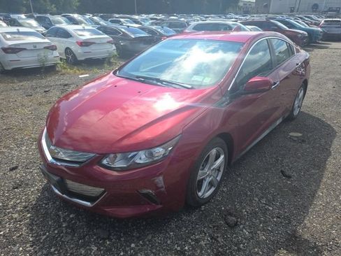 Used 2018 Chevrolet Volt LT w/ LT Driver Confidence Package FWD image 3