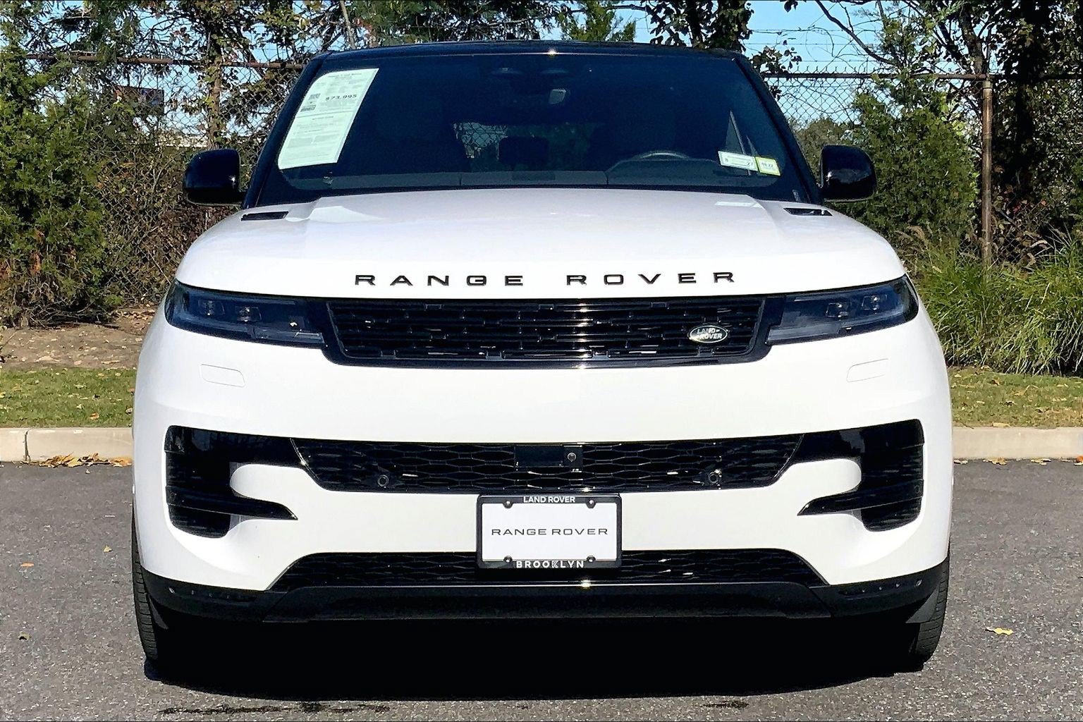 Certified 2025 Land Rover Range Rover Sport SE AWD/4WD image 2