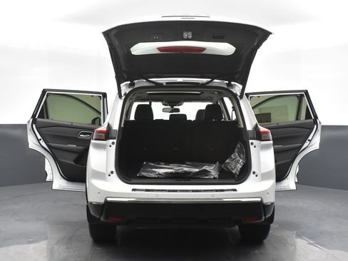 New 2026 Nissan Rogue Platinum w/ Platinum Premium Package AWD/4WD image 37