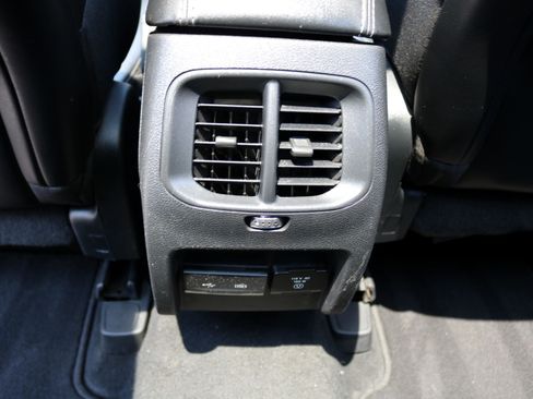 Used 2020 Jeep Cherokee Limited image 44