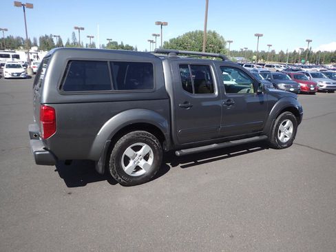 Used 2008 Nissan Frontier LE w/ Tow Hitch Pkg AWD/4WD image 5