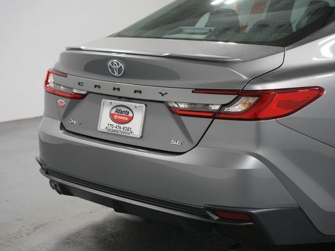 New 2026 Toyota Camry SE FWD image 9