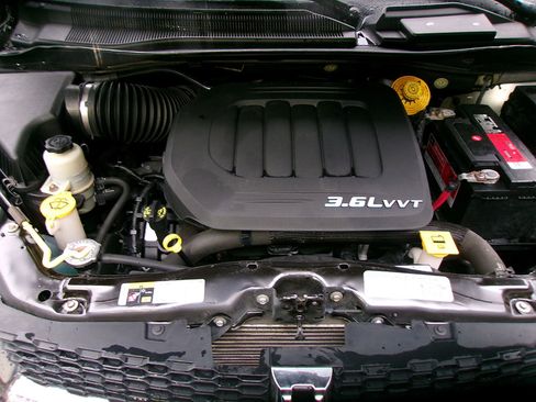 Used 2015 Dodge Grand Caravan SE w/ Quick Order Package 29E SE image 8